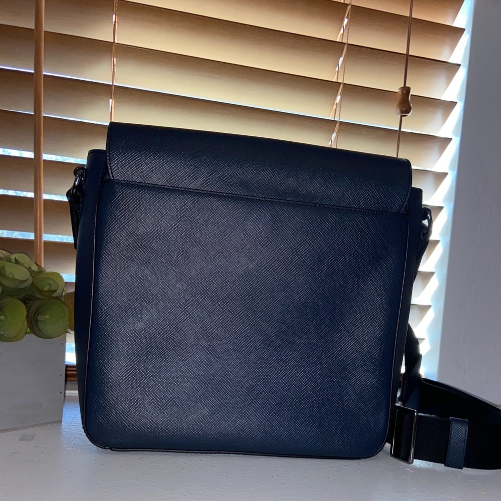 Michael Kors Messenger Bag - Picture 7 of 16